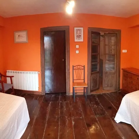 Casadeines Дом отдыха Кабуэрнига